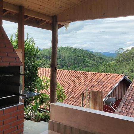 Отель Residencia Da Familia Binitz Висконди-ди-Мауа Экстерьер фото